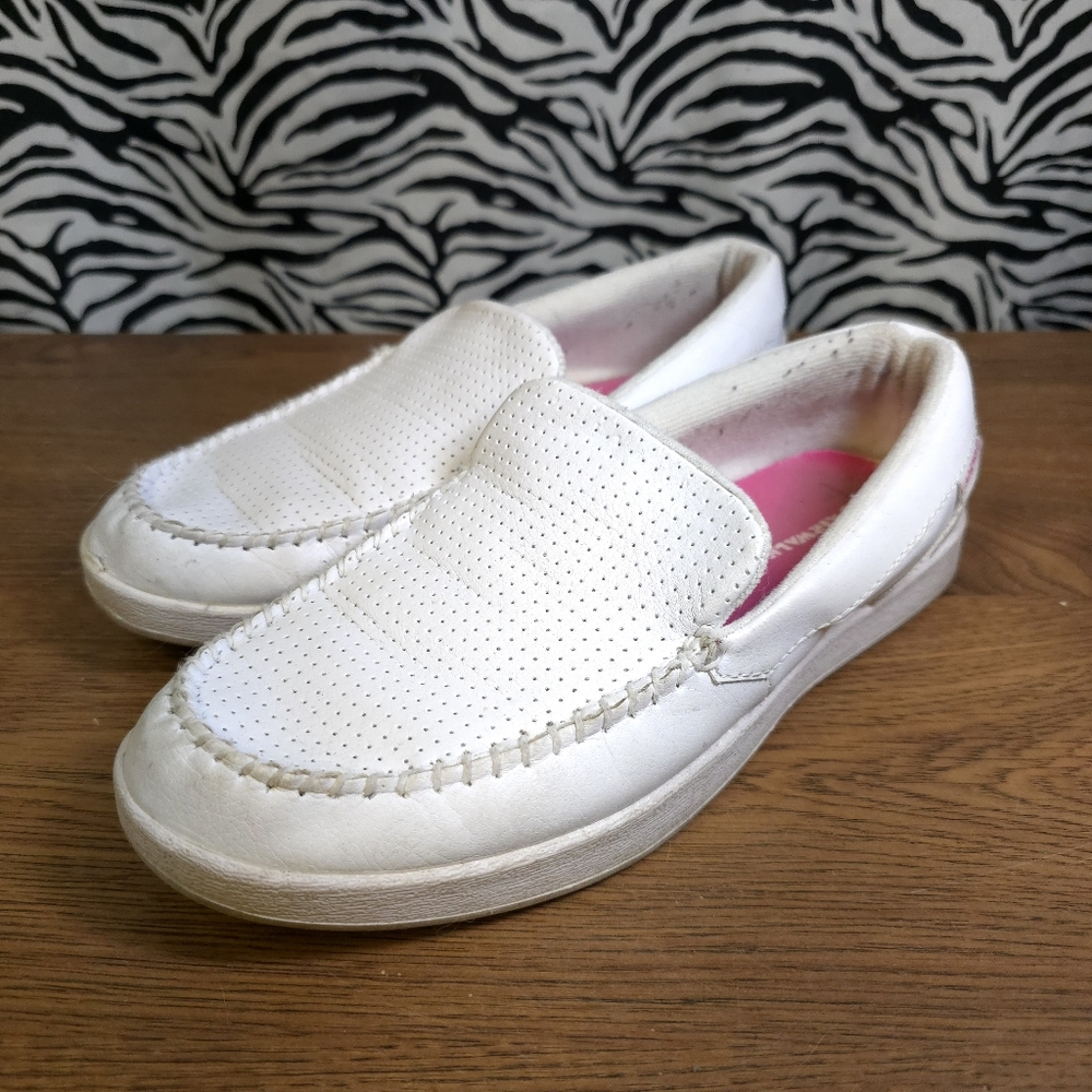 AUCN 0519 Thrifted Womens Sz. 9 White Airwalk Slide On Shoes GWOSLOO1.35